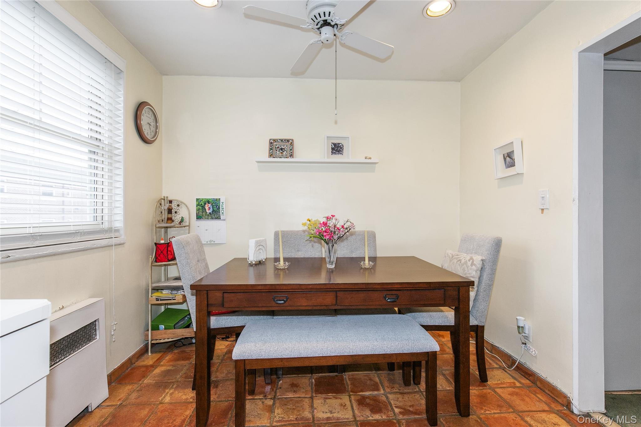 #7 photo, 60-39 251st Street, Little Neck , NY 11362