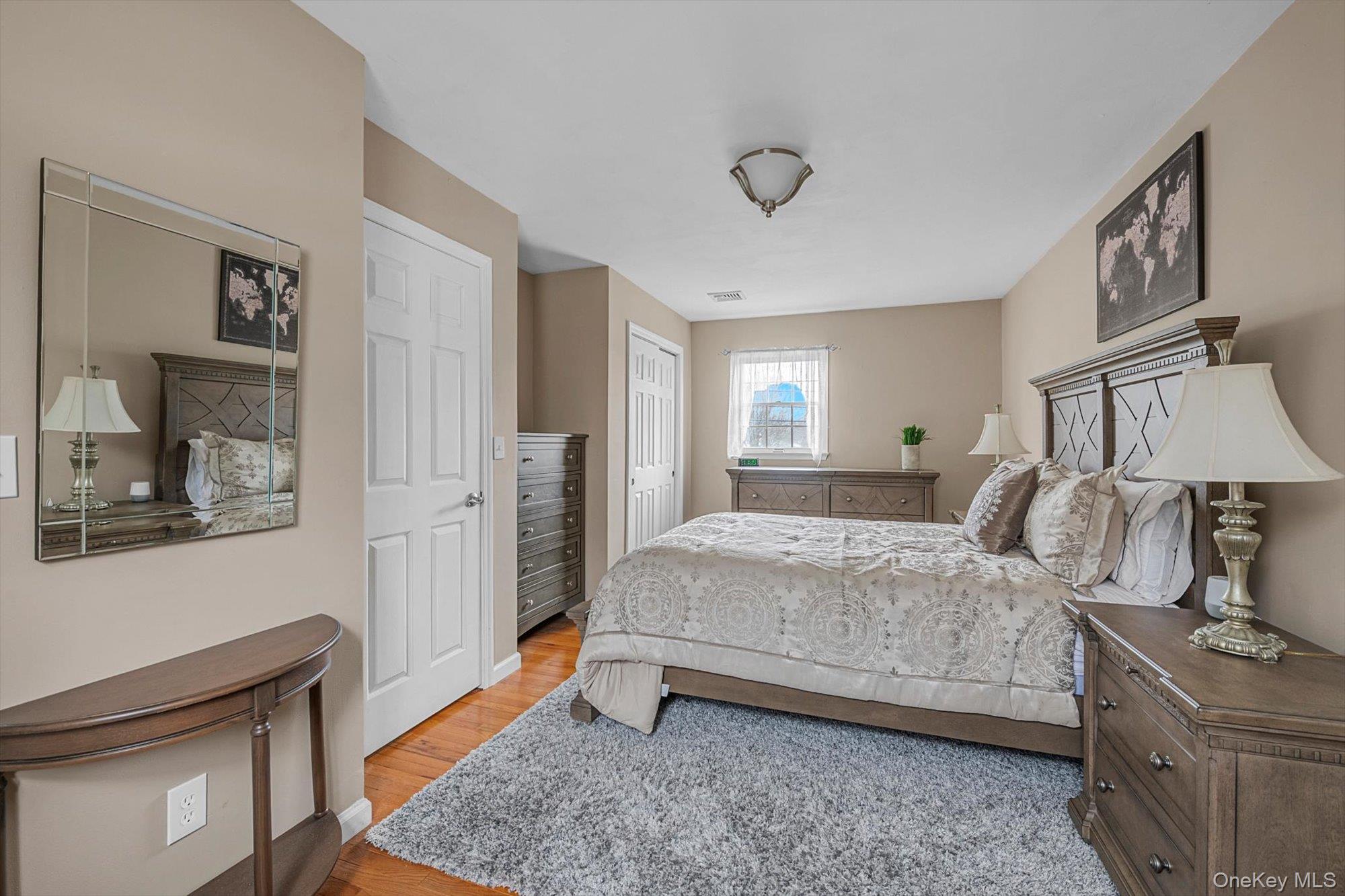 #17 photo, 1393 Lombardy Boulevard, सफ़ोक काउंटी Bay Shore , NY 11706