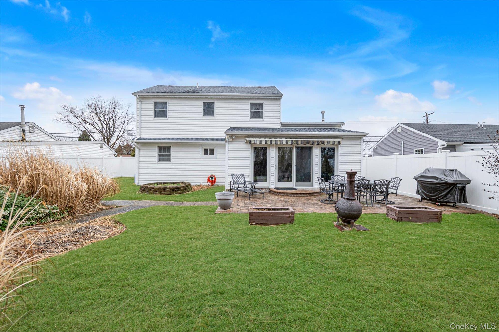 #20 photo, 1393 Lombardy Boulevard, सफ़ोक काउंटी Bay Shore , NY 11706