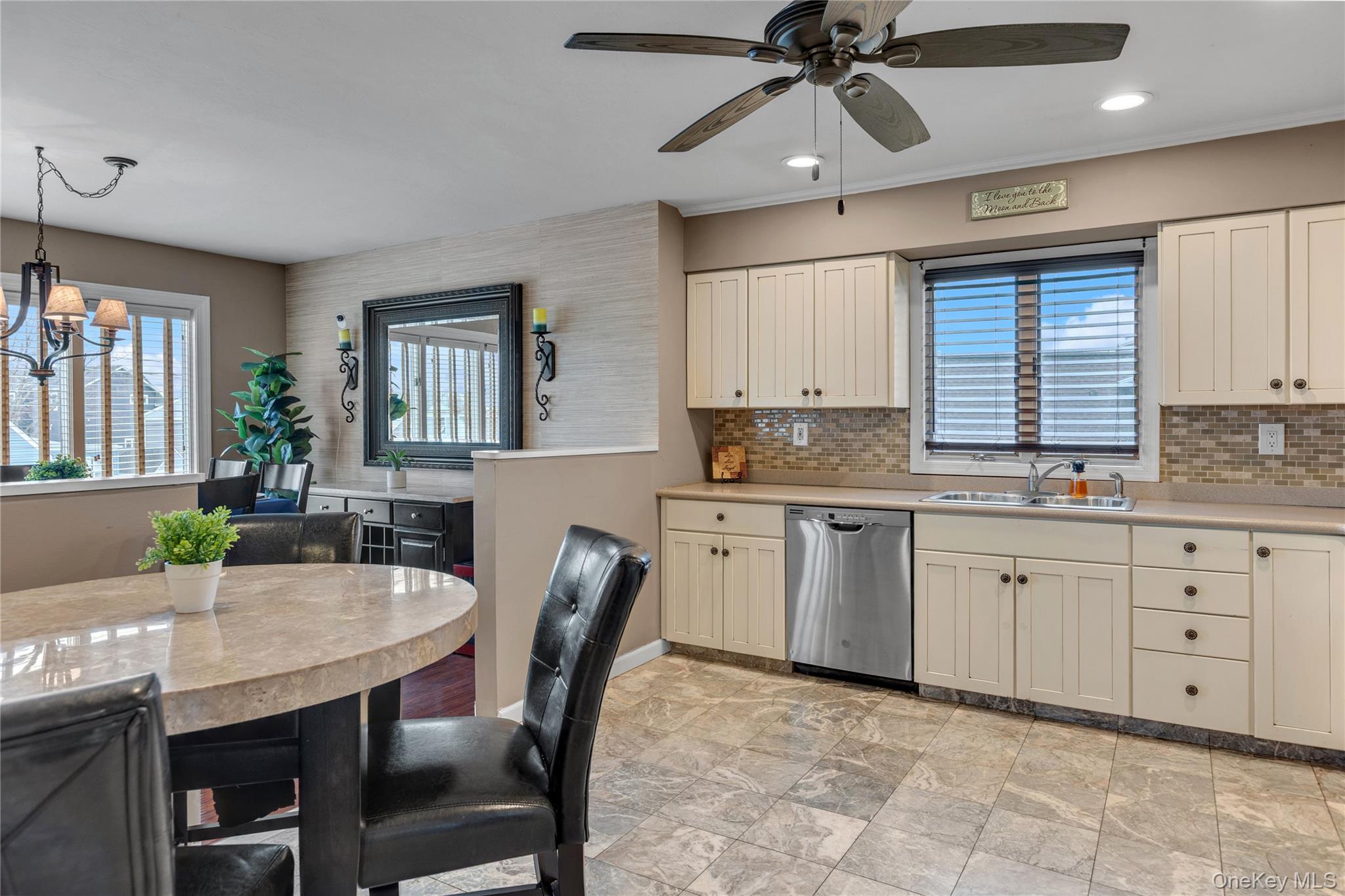 #18 photo, 134 W Lido Prom, 東長島 Lindenhurst , NY 11757