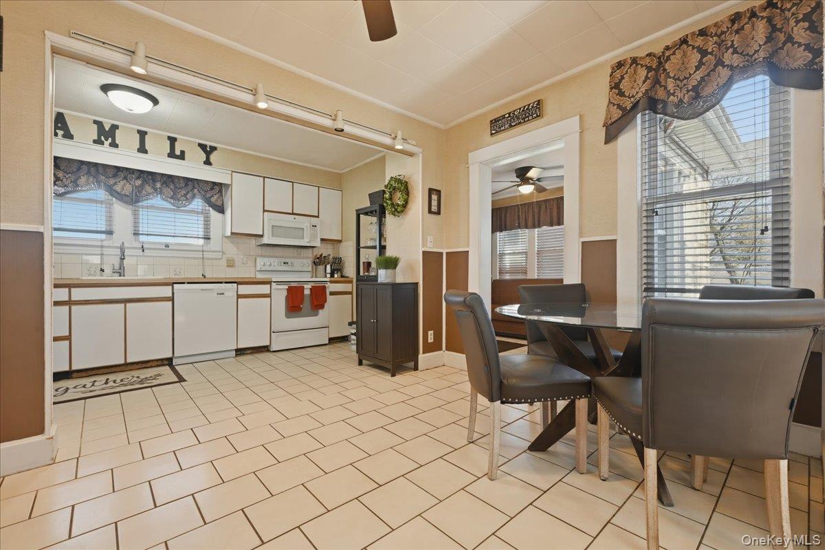 #13 photo, 1165 Meadowbrook Road, 長島 Merrick , NY 11566