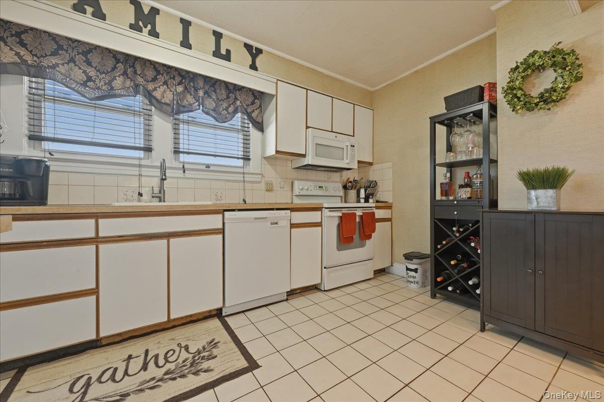 #15 photo, 1165 Meadowbrook Road, 長島 Merrick , NY 11566