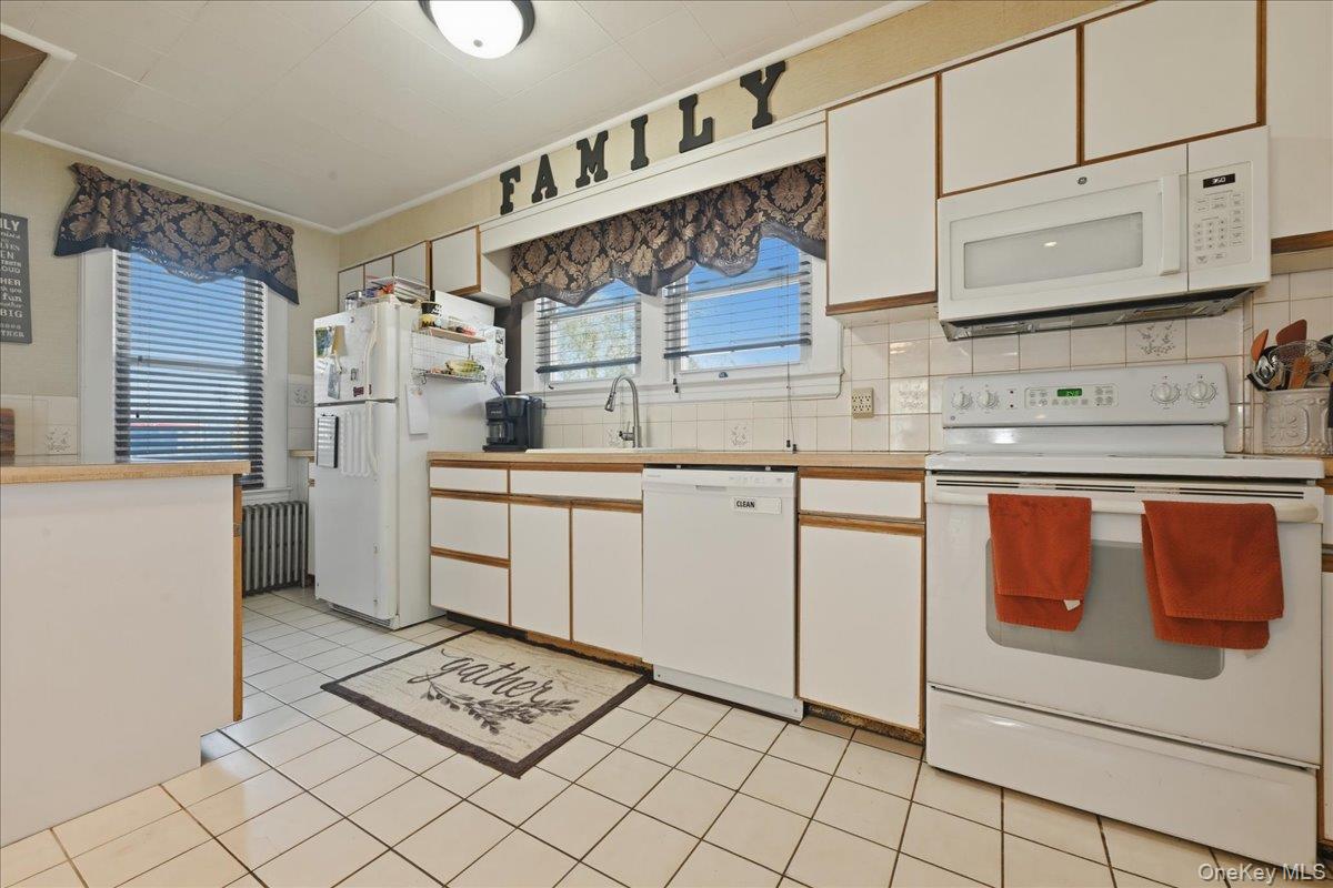 #17 photo, 1165 Meadowbrook Road, 長島 Merrick , NY 11566