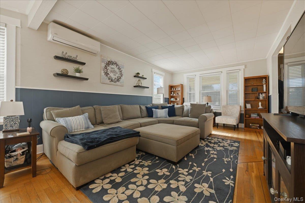 #8 photo, 1165 Meadowbrook Road, 長島 Merrick , NY 11566