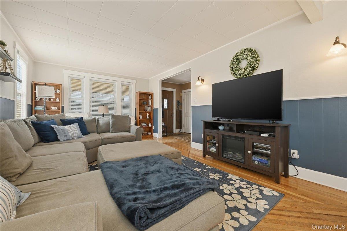 #9 photo, 1165 Meadowbrook Road, 長島 Merrick , NY 11566