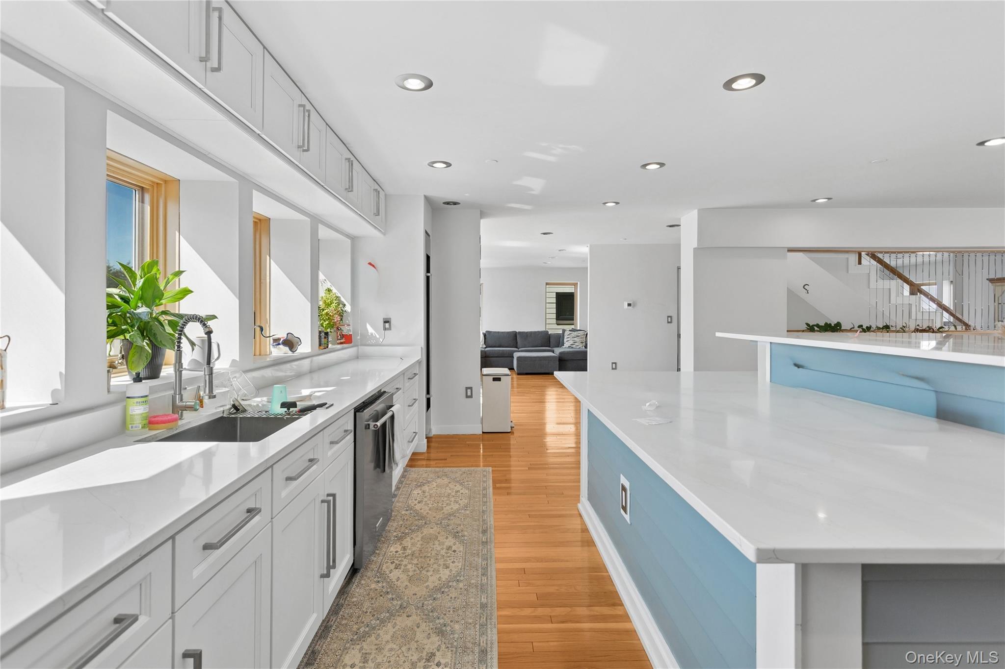 #10 photo, 416 W Bay Drive, নাসাউ কাউন্টি Long Beach , NY 11561