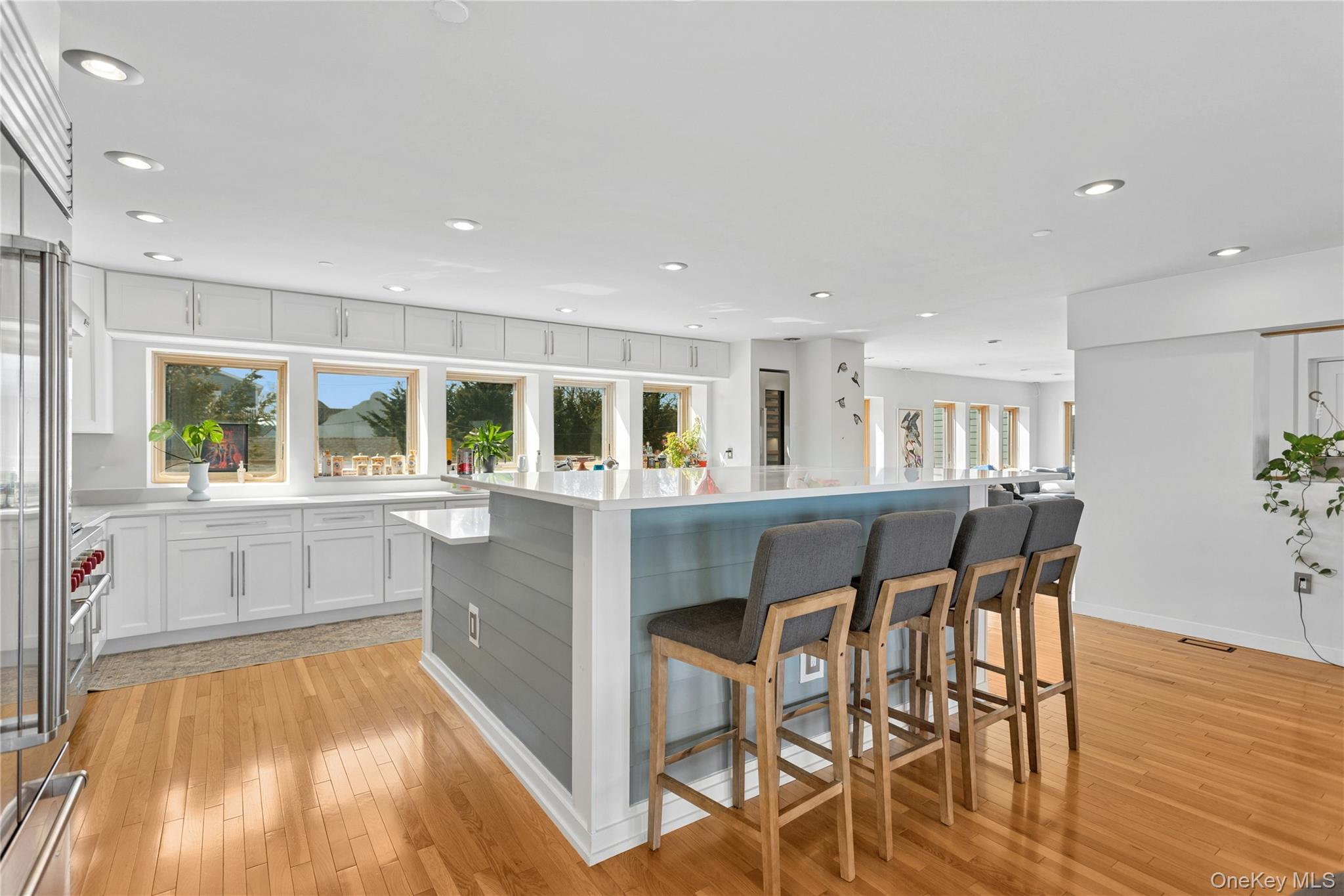 #13 photo, 416 W Bay Drive, নাসাউ কাউন্টি Long Beach , NY 11561