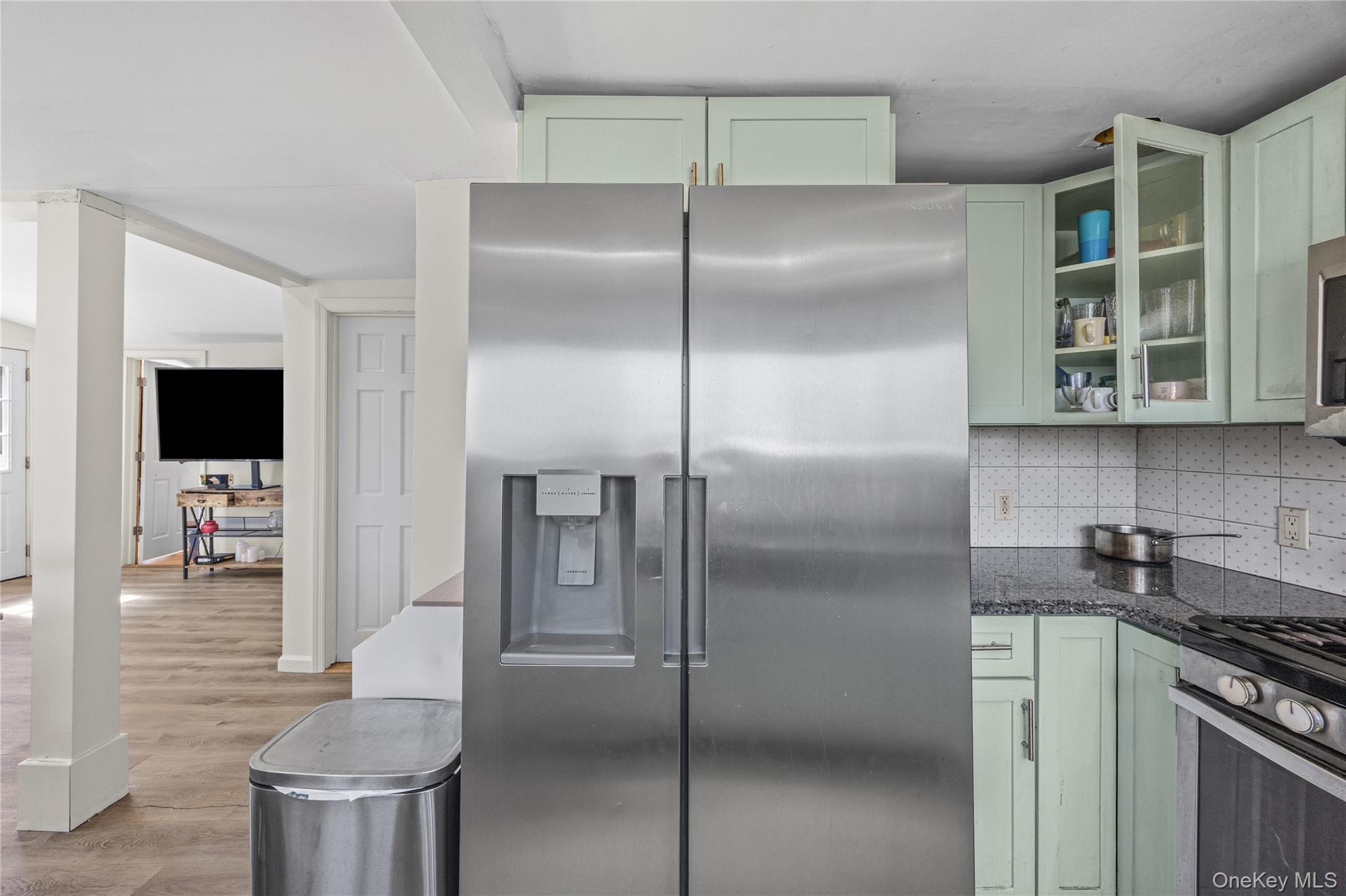 #13 photo, 255 26th Street, সাফোক কাউন্টি Copiague , NY 11726