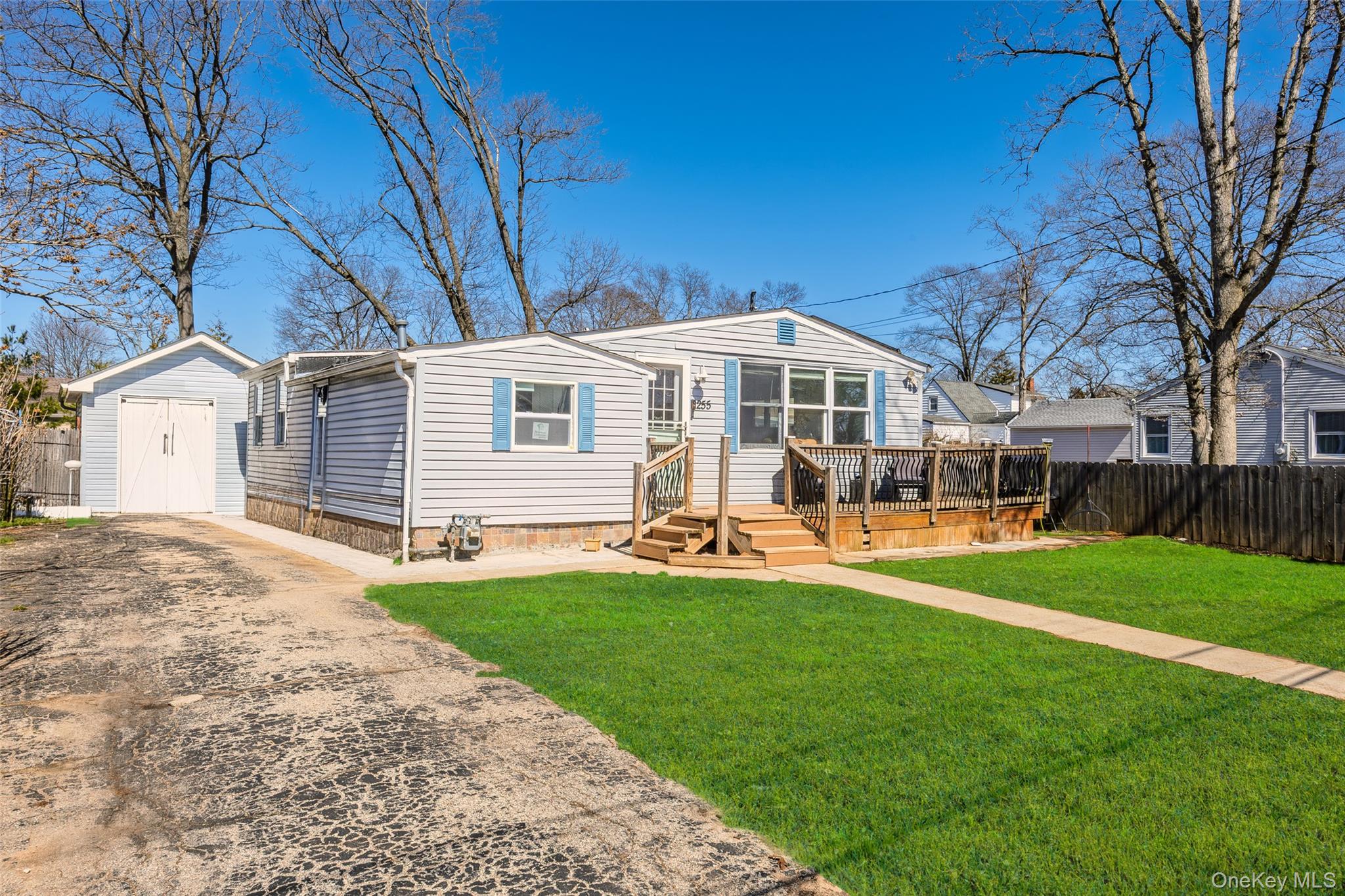 #2 photo, 255 26th Street, সাফোক কাউন্টি Copiague , NY 11726