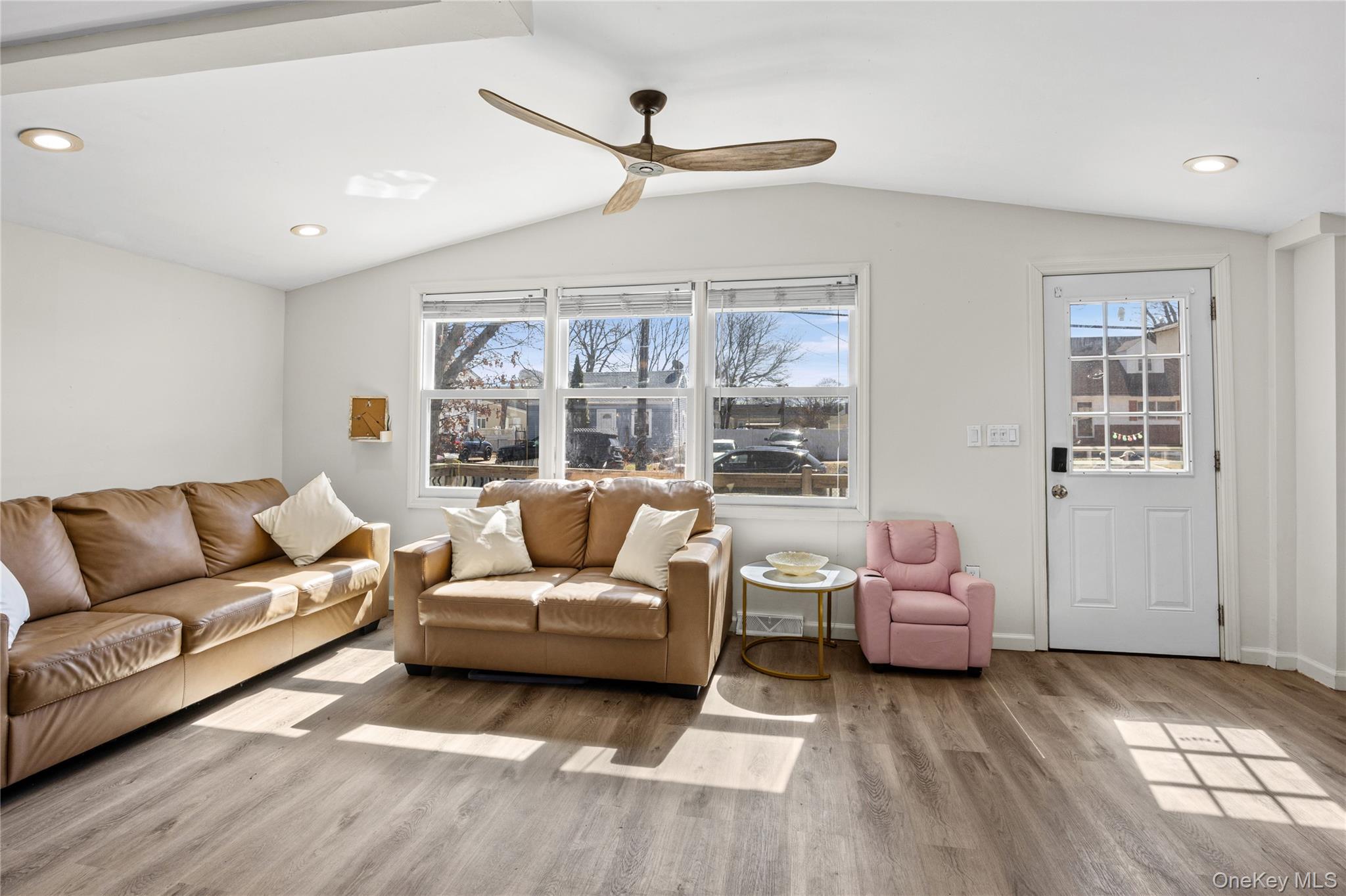 #3 photo, 255 26th Street, সাফোক কাউন্টি Copiague , NY 11726