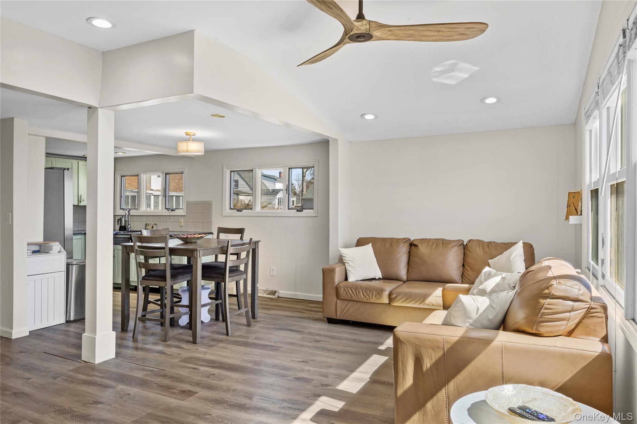 #6 photo, 255 26th Street, সাফোক কাউন্টি Copiague , NY 11726