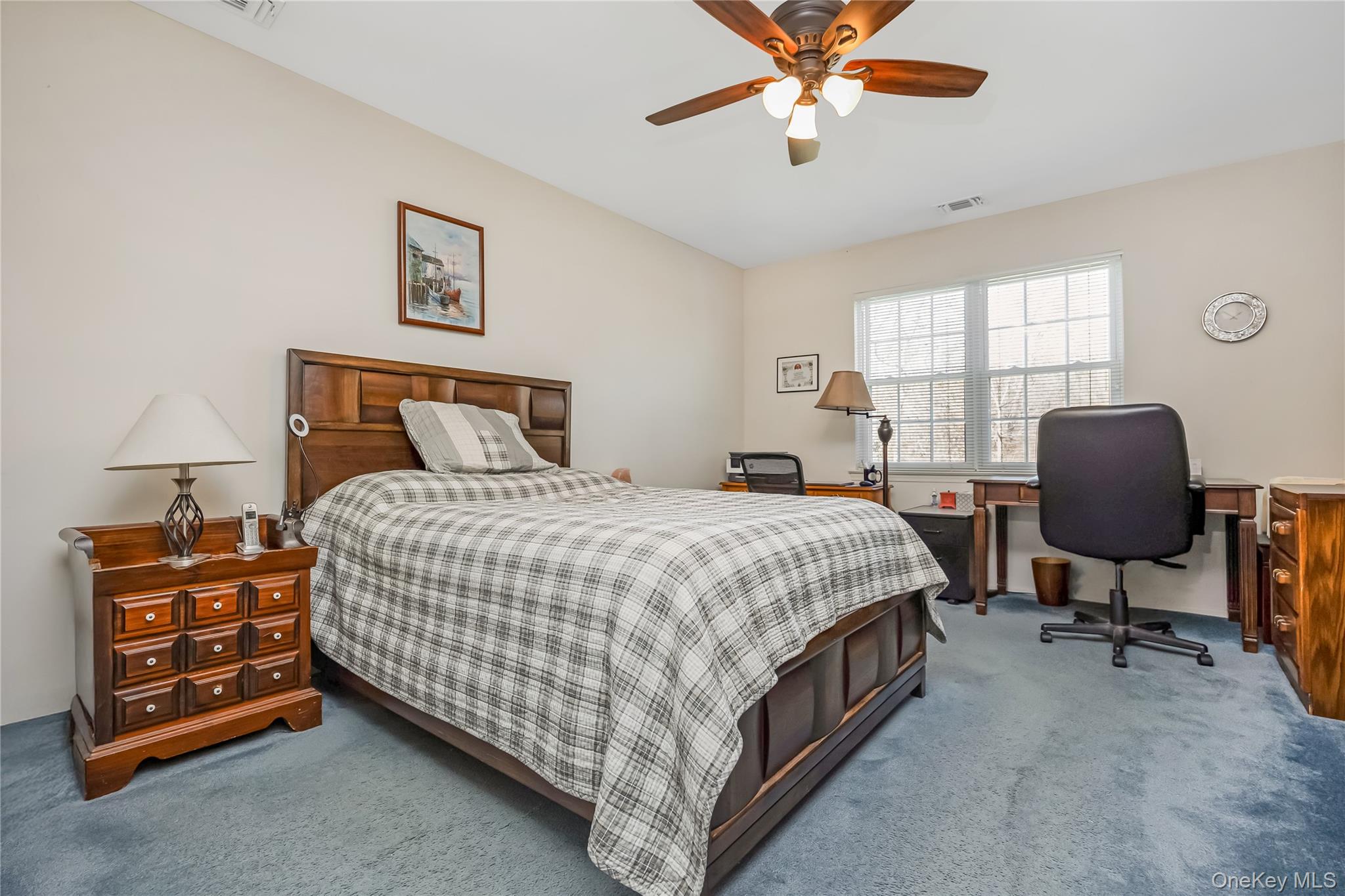 #11 photo, 45 Theodore Drive, 東長島 Coram , NY 11727