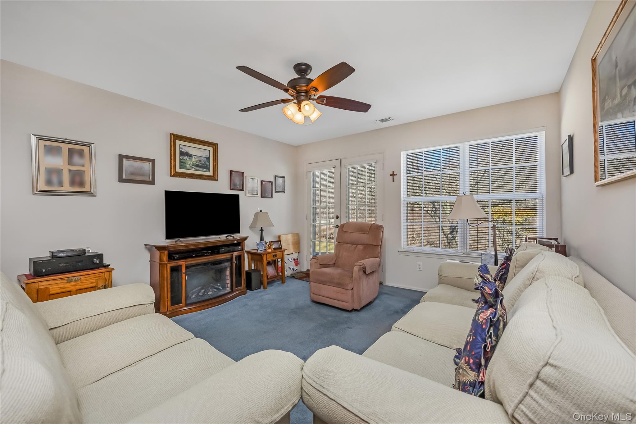 #6 photo, 45 Theodore Drive, 東長島 Coram , NY 11727