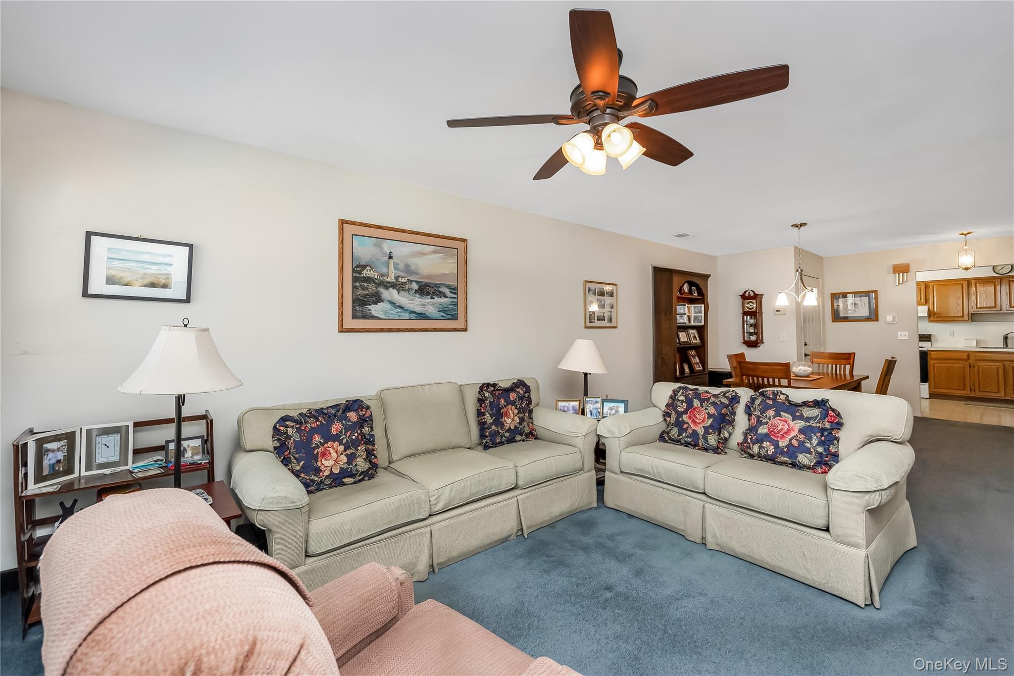 #7 photo, 45 Theodore Drive, 東長島 Coram , NY 11727