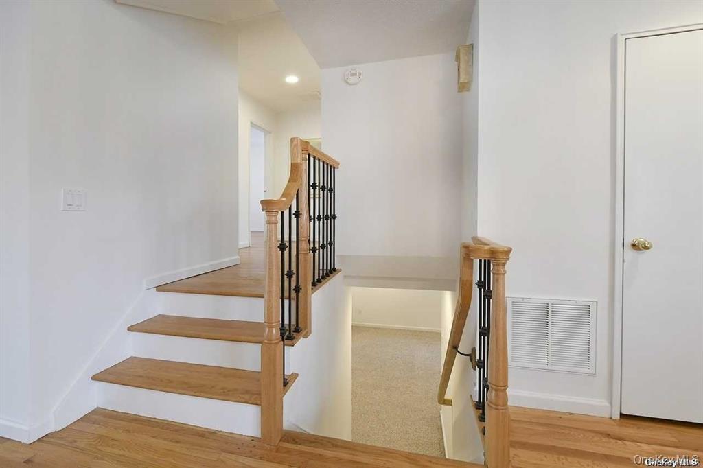 #8 photo, 6 Patricia Street, নাসাউ কাউন্টি Plainview , NY 11803