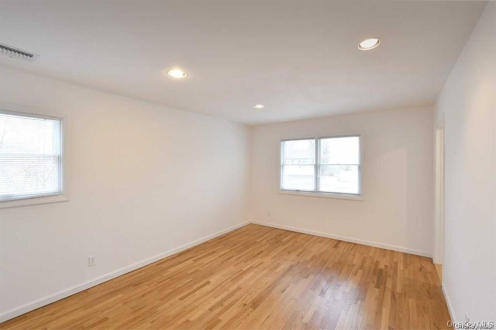 #9 photo, 6 Patricia Street, নাসাউ কাউন্টি Plainview , NY 11803