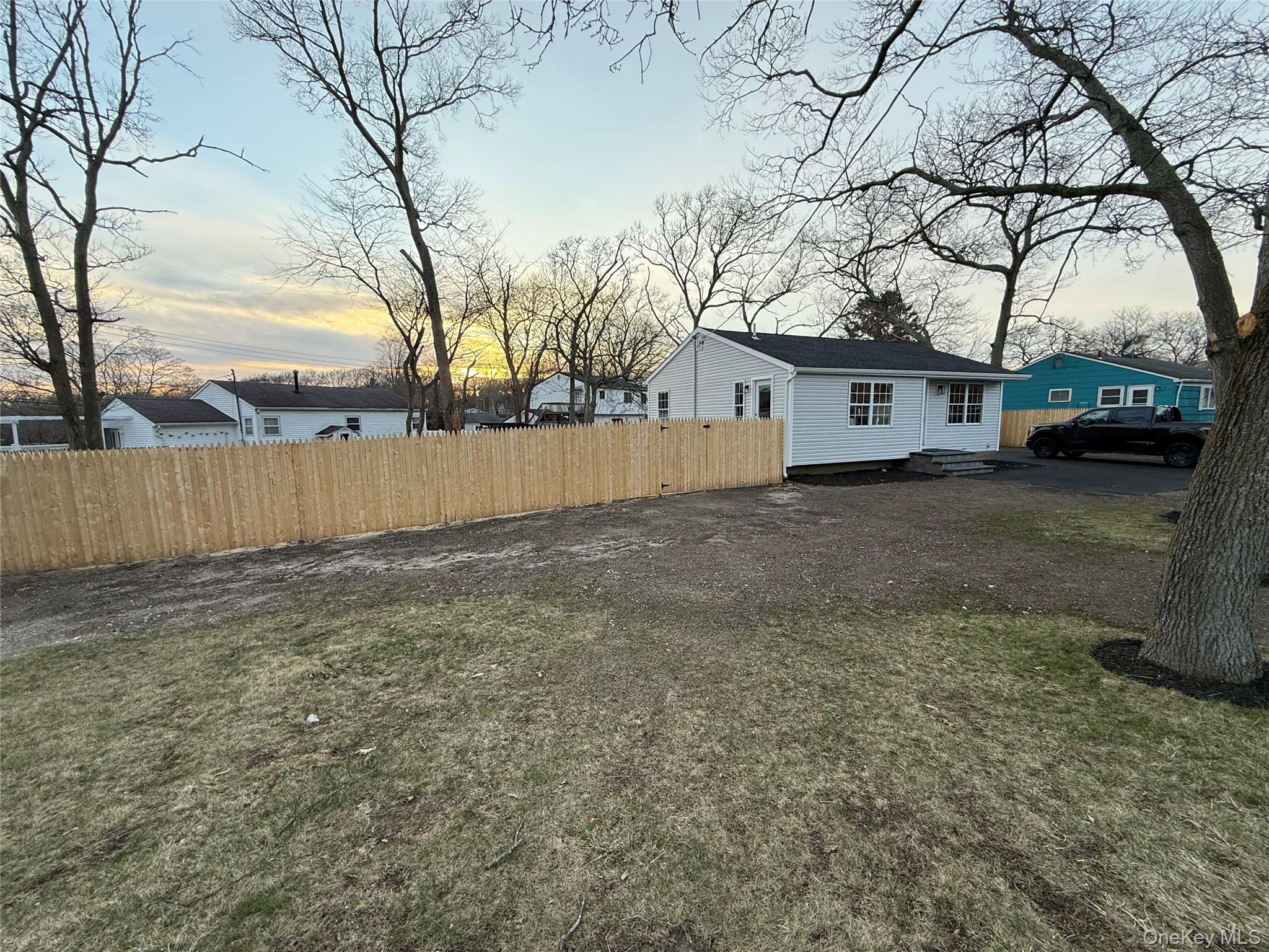 #19 photo, 661 College Road, Farmingville , NY 11738