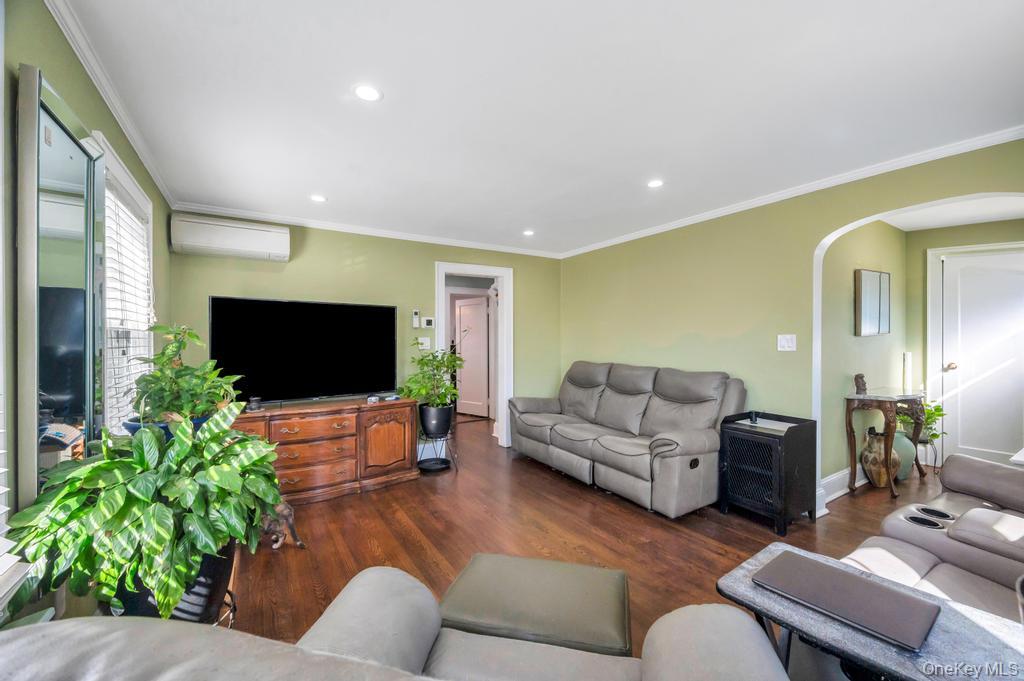 #11 photo, 2478 Loft Avenue, מחוז נסאו Baldwin , NY 11510