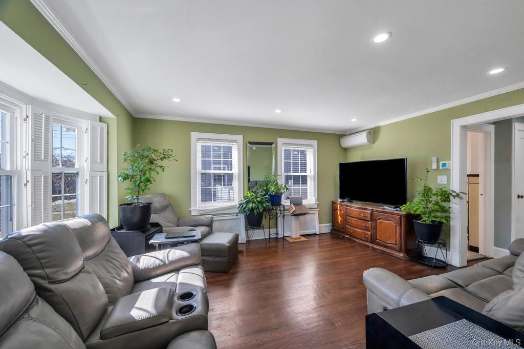 #12 photo, 2478 Loft Avenue, מחוז נסאו Baldwin , NY 11510