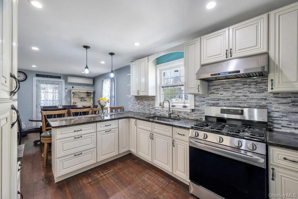 #3 photo, 2478 Loft Avenue, מחוז נסאו Baldwin , NY 11510