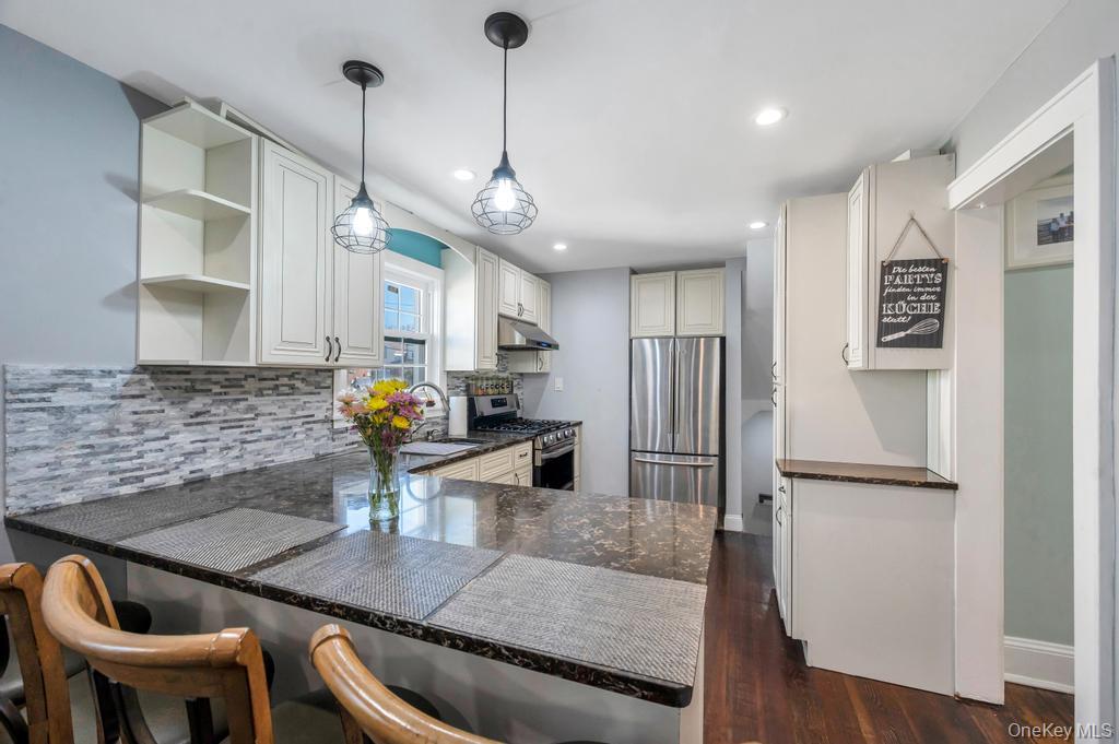 #6 photo, 2478 Loft Avenue, מחוז נסאו Baldwin , NY 11510