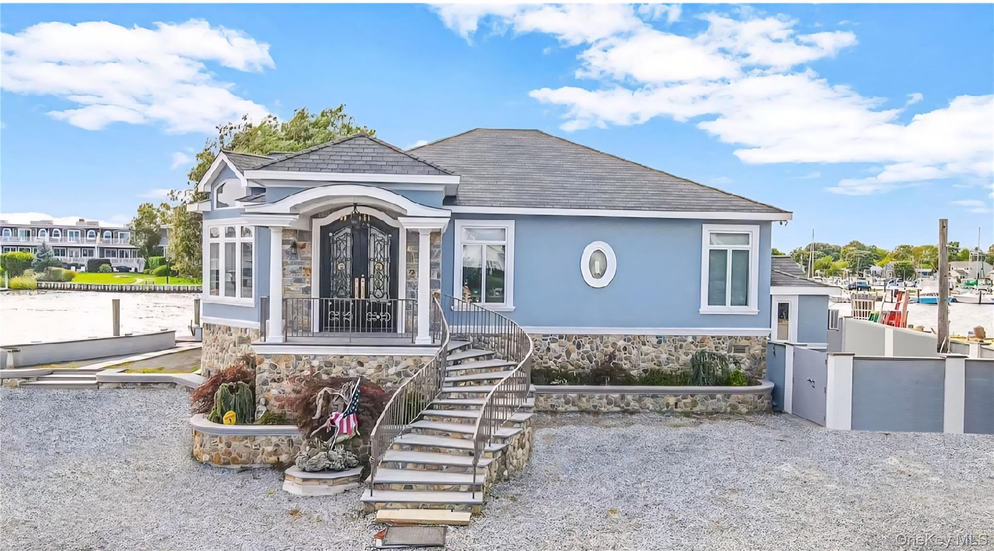 #14 photo, 238 W Islip Road, সাফোক কাউন্টি West Islip , NY 11795