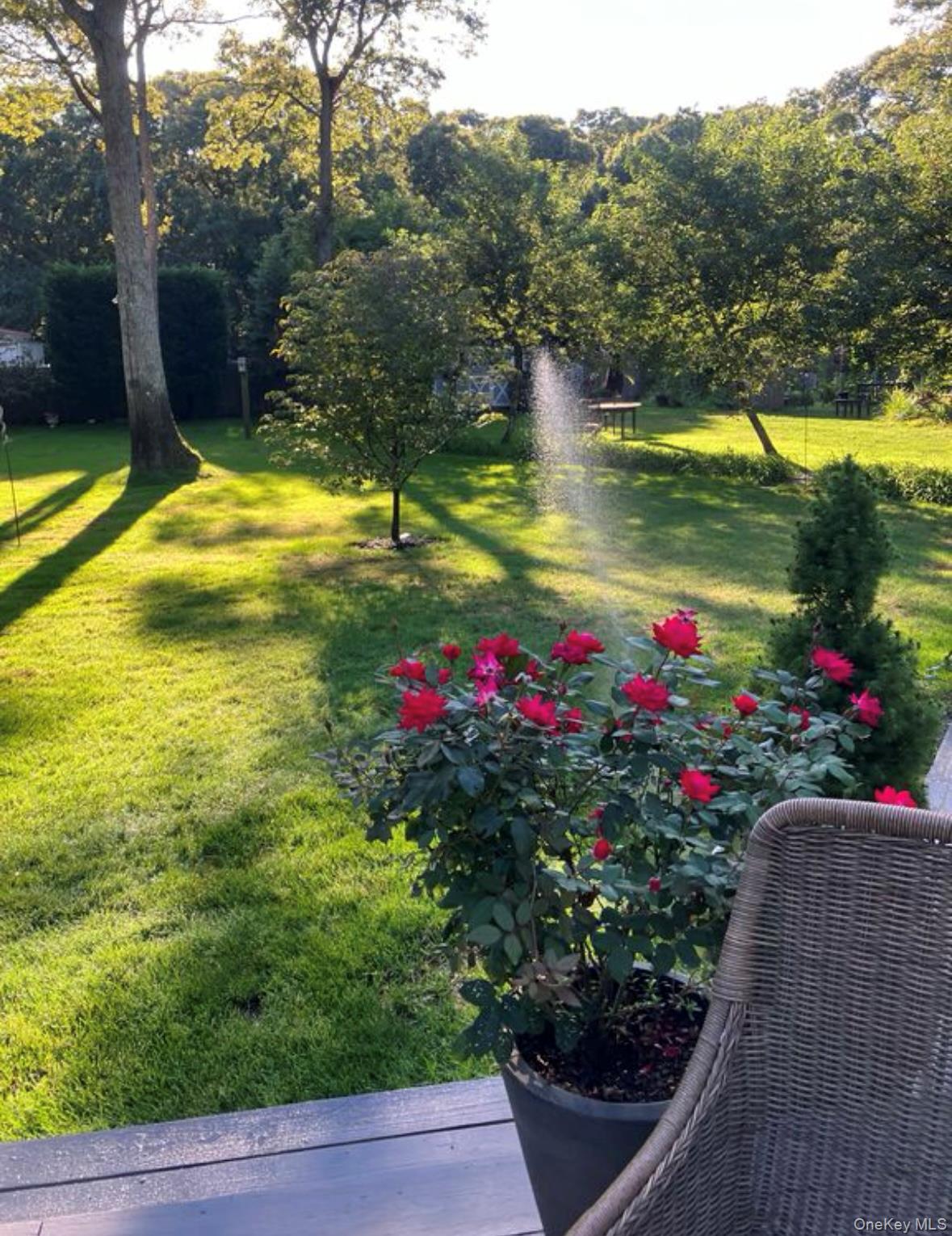 #16 photo, 23 N Westbury Road, מחוז סאפוק Hampton Bays , NY 11946