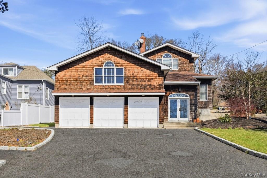 #1 photo, 20 Maryland Street, সাফোক কাউন্টি Dix Hills , NY 11746