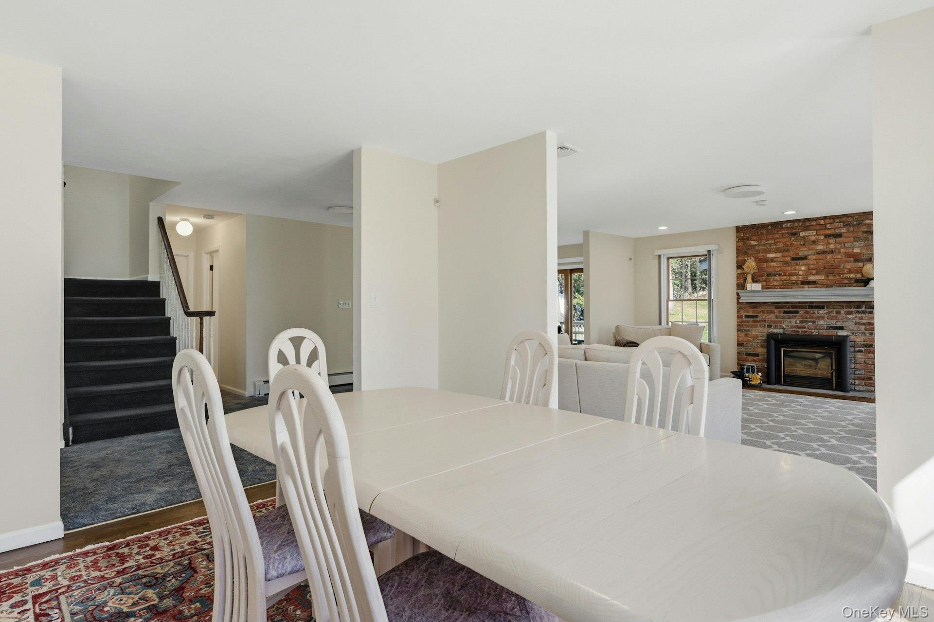 #11 photo, 20 Maryland Street, সাফোক কাউন্টি Dix Hills , NY 11746