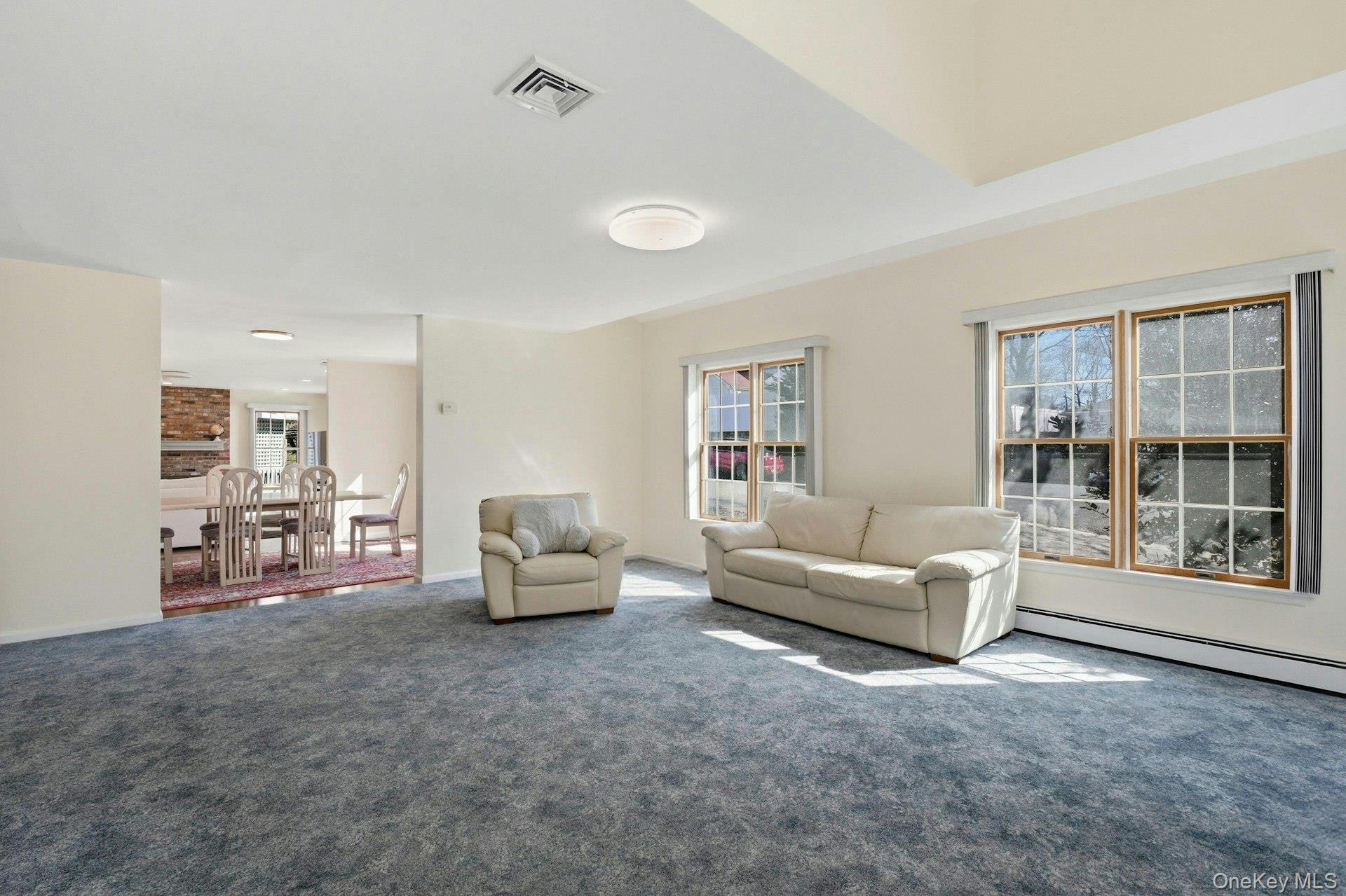 #7 photo, 20 Maryland Street, সাফোক কাউন্টি Dix Hills , NY 11746