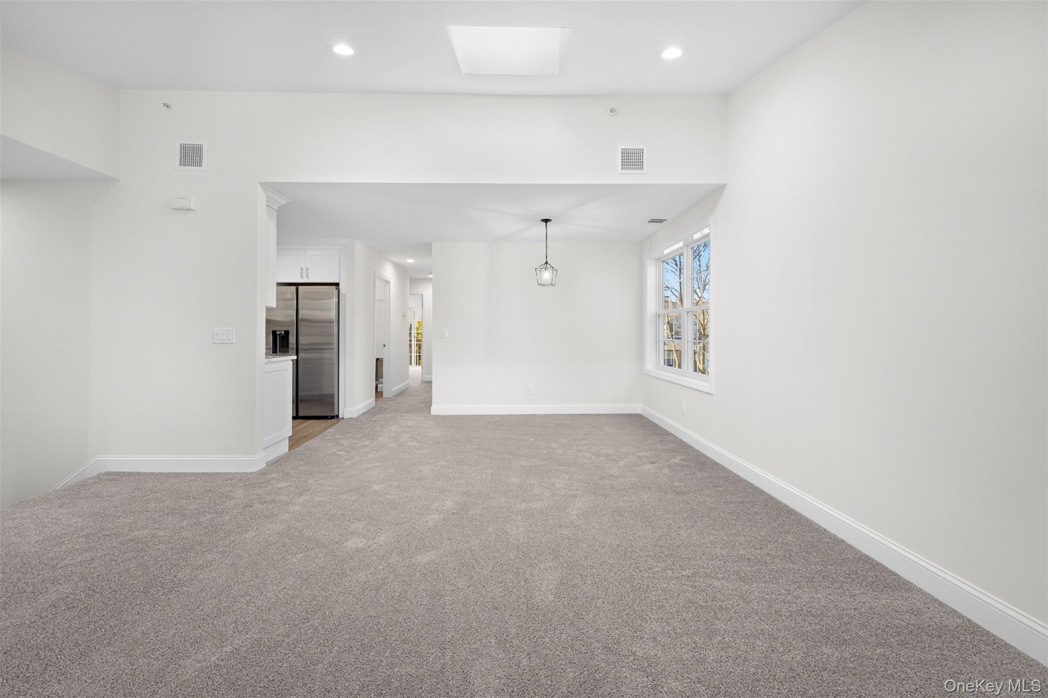 #11 photo, 108 Maya Circle, Саффолк ‖ Central Islip , NY 11722