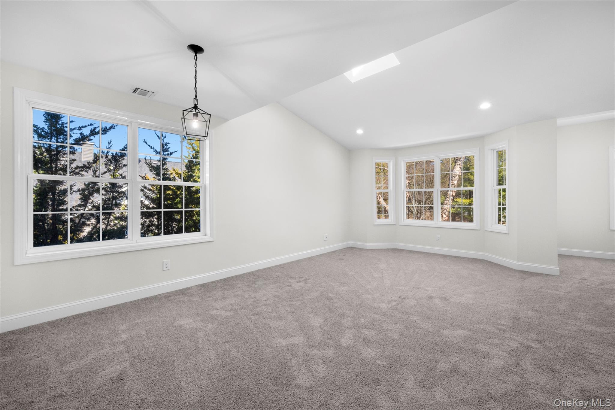 #13 photo, 108 Maya Circle, Саффолк ‖ Central Islip , NY 11722