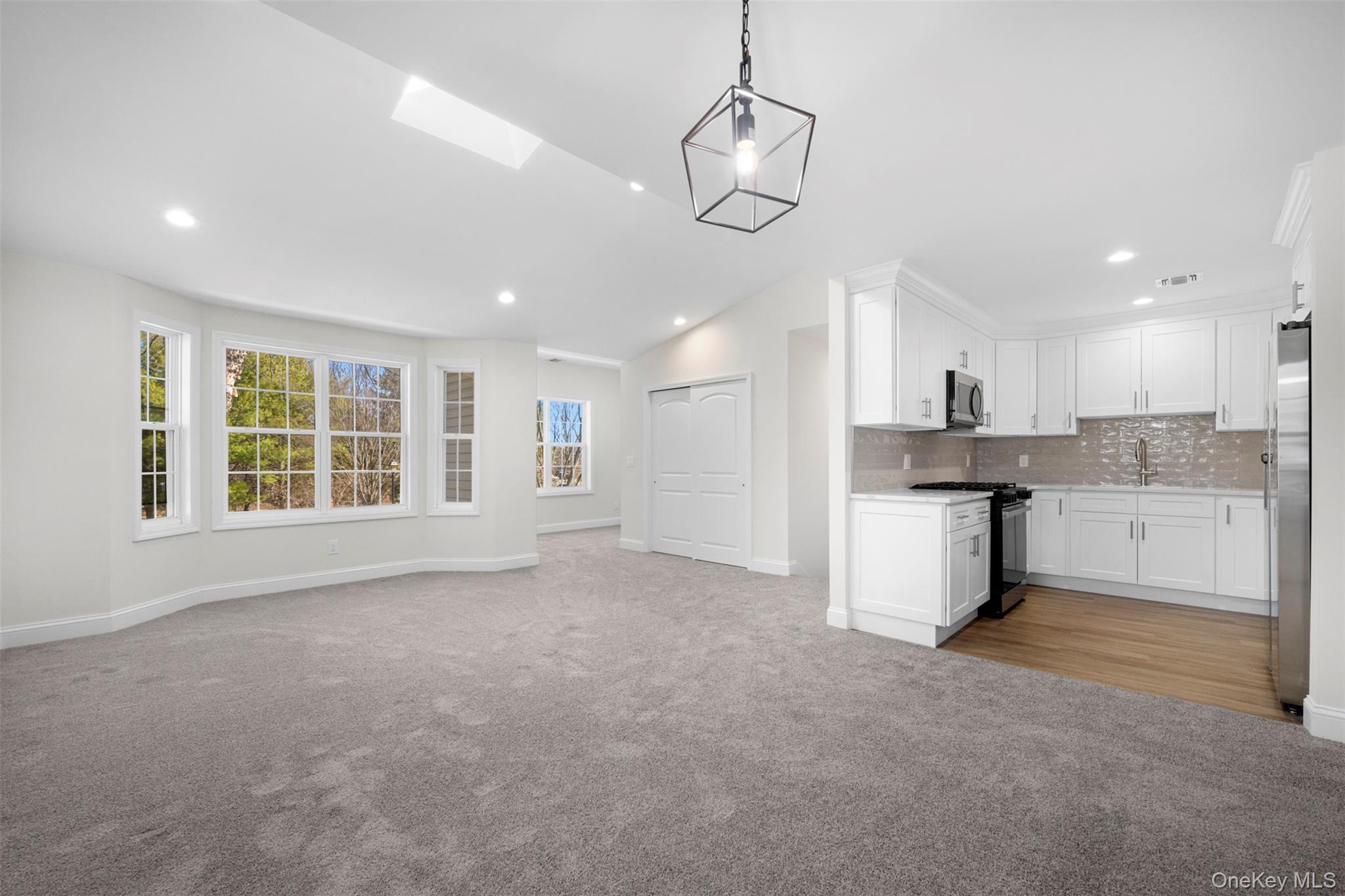 #14 photo, 108 Maya Circle, Саффолк ‖ Central Islip , NY 11722