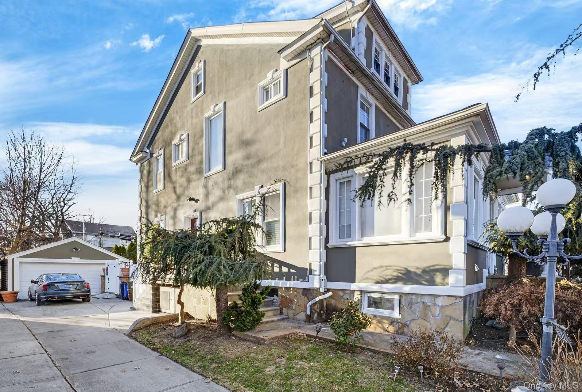 #1 photo, 4122 169th Street, كوينز Flushing , NY 11358