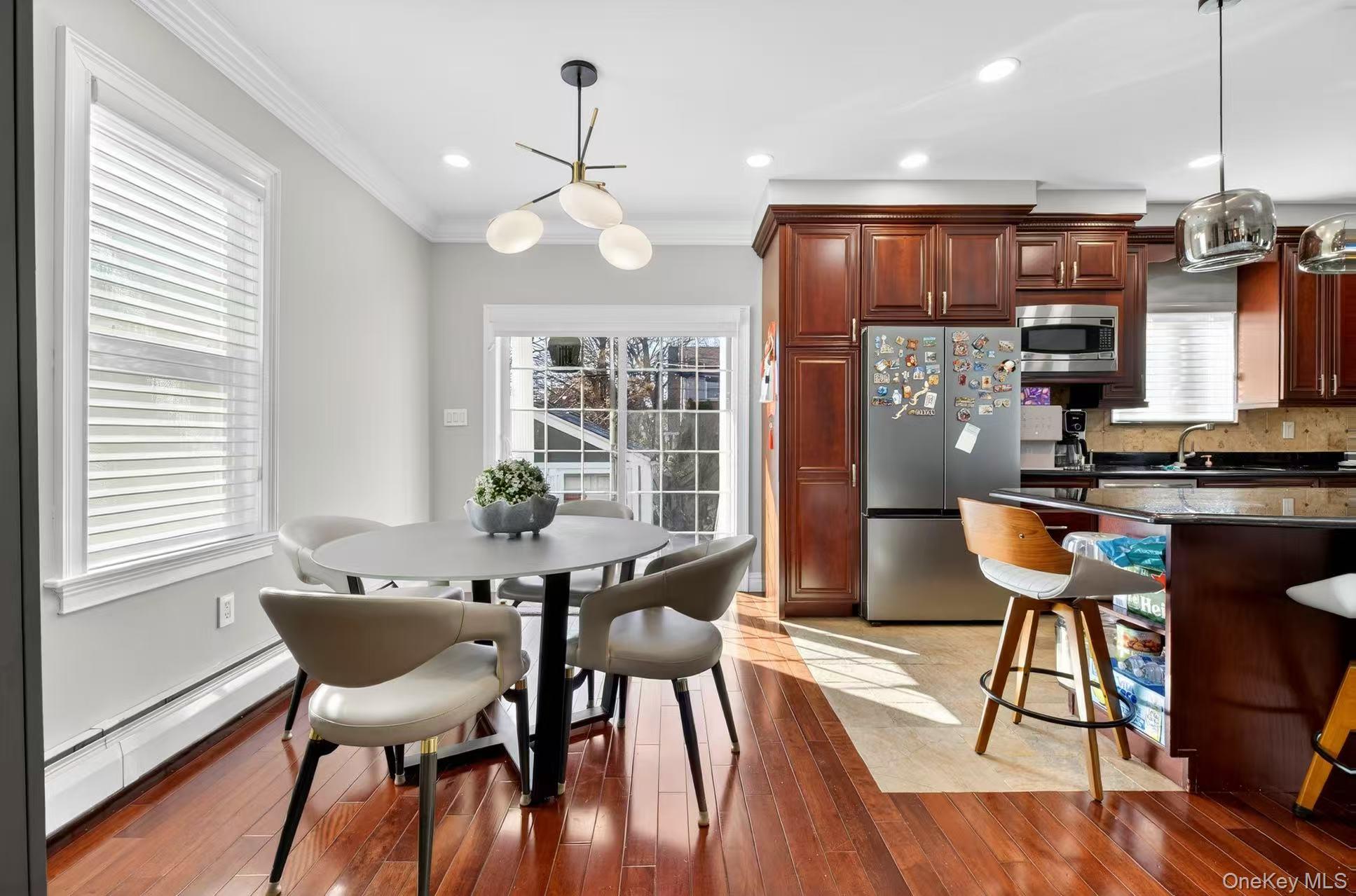 #12 photo, 4122 169th Street, كوينز Flushing , NY 11358