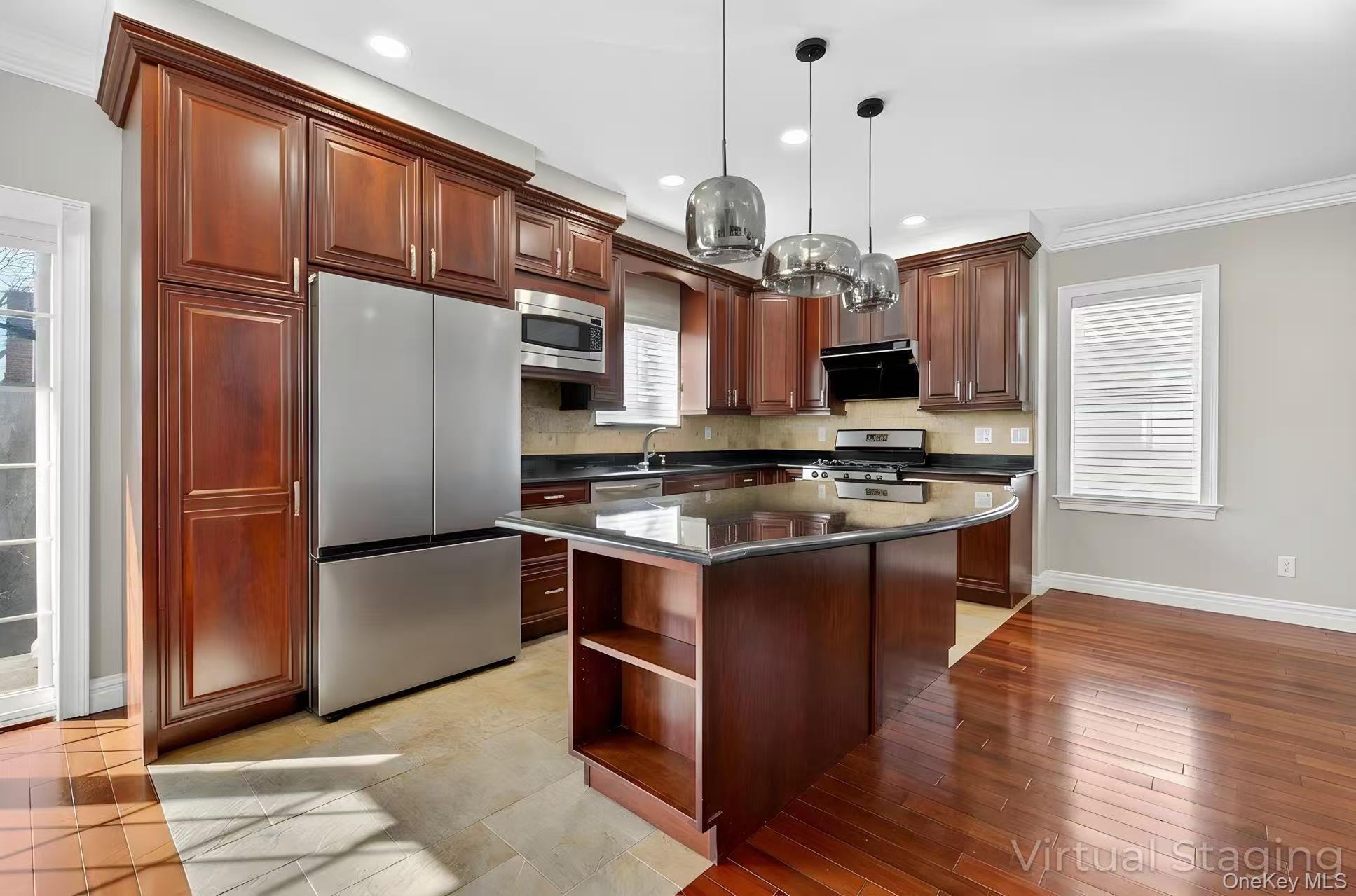 #14 photo, 4122 169th Street, كوينز Flushing , NY 11358