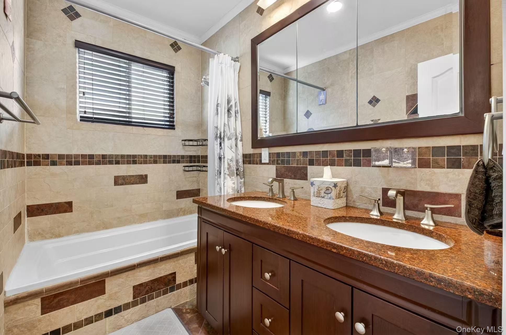 #20 photo, 4122 169th Street, كوينز Flushing , NY 11358