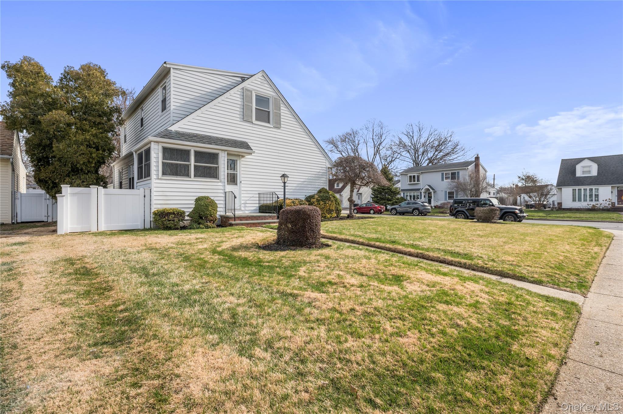 #18 photo, 832 Stratford Drive, 長島 East Meadow , NY 11554