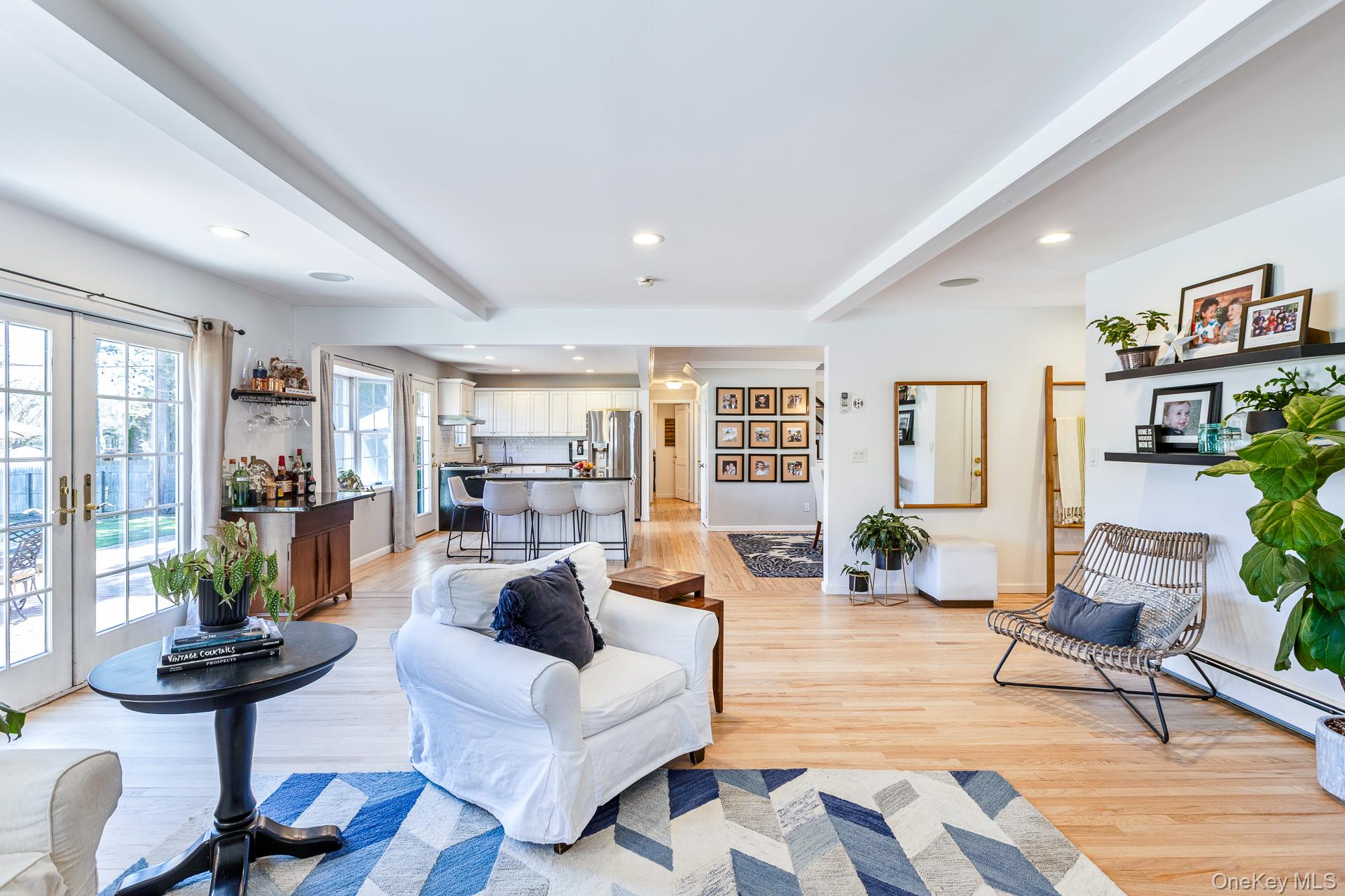 #12 photo, 16 Ursular Court, সাফোক কাউন্টি Smithtown , NY 11787