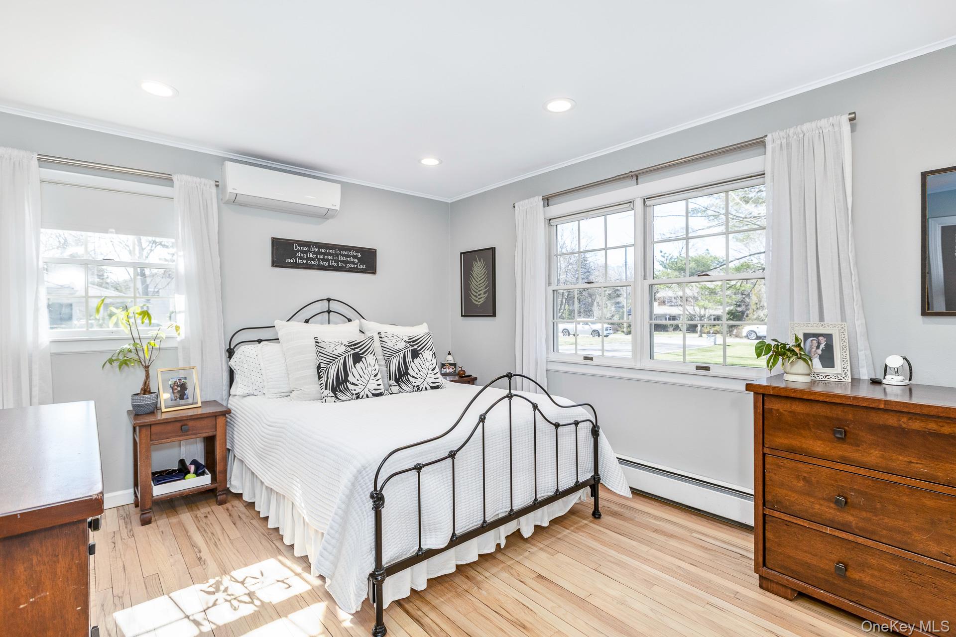 #16 photo, 16 Ursular Court, সাফোক কাউন্টি Smithtown , NY 11787