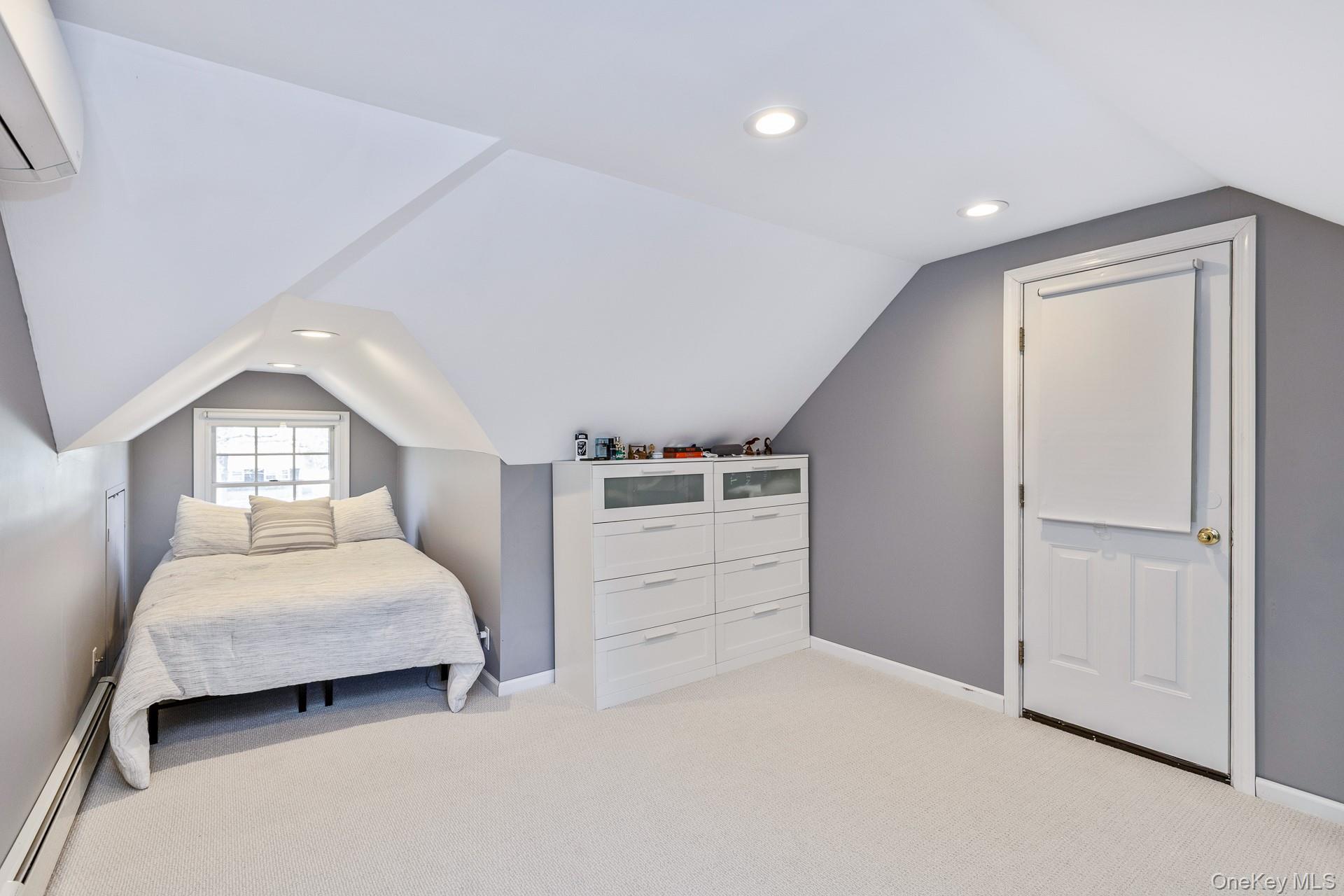 #20 photo, 16 Ursular Court, সাফোক কাউন্টি Smithtown , NY 11787