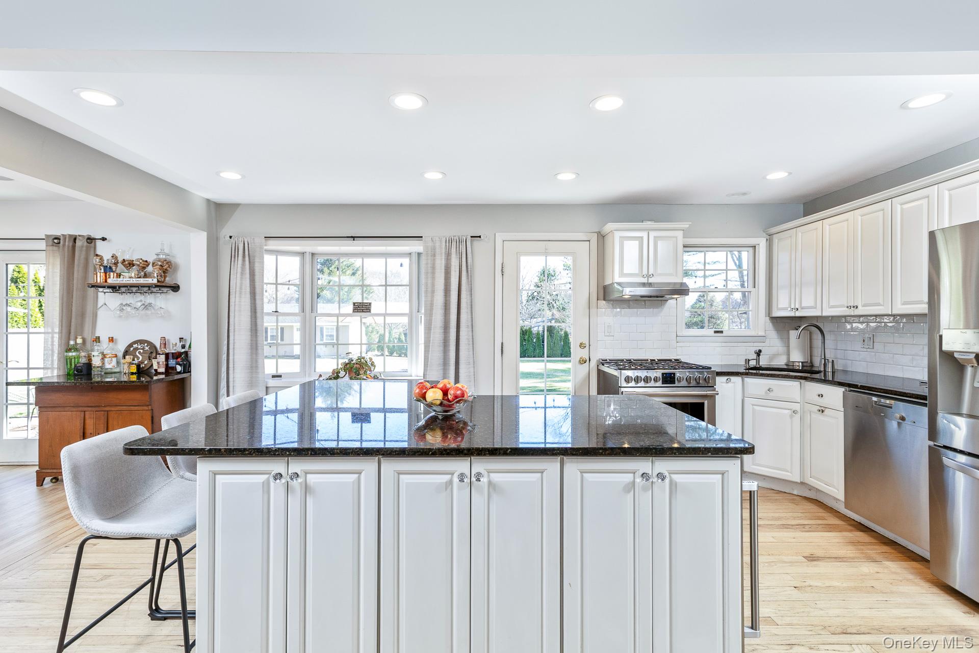 #7 photo, 16 Ursular Court, সাফোক কাউন্টি Smithtown , NY 11787