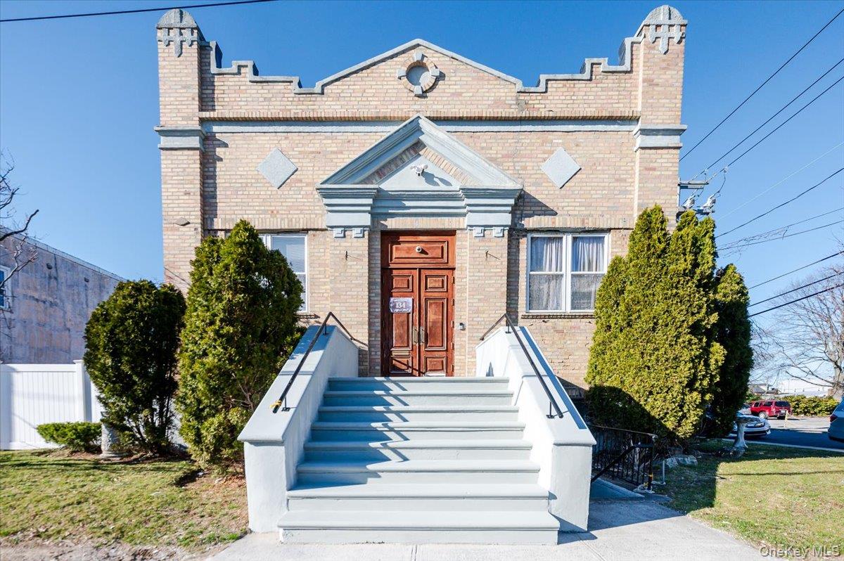 #1 photo, 134 Jefferson Street, Нассау ‖ Inwood , NY 11096