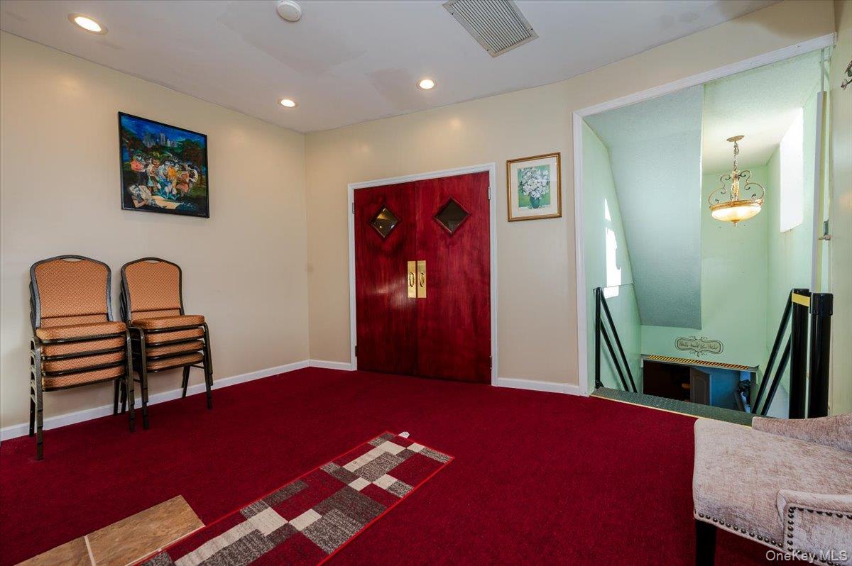 #13 photo, 134 Jefferson Street, Нассау ‖ Inwood , NY 11096