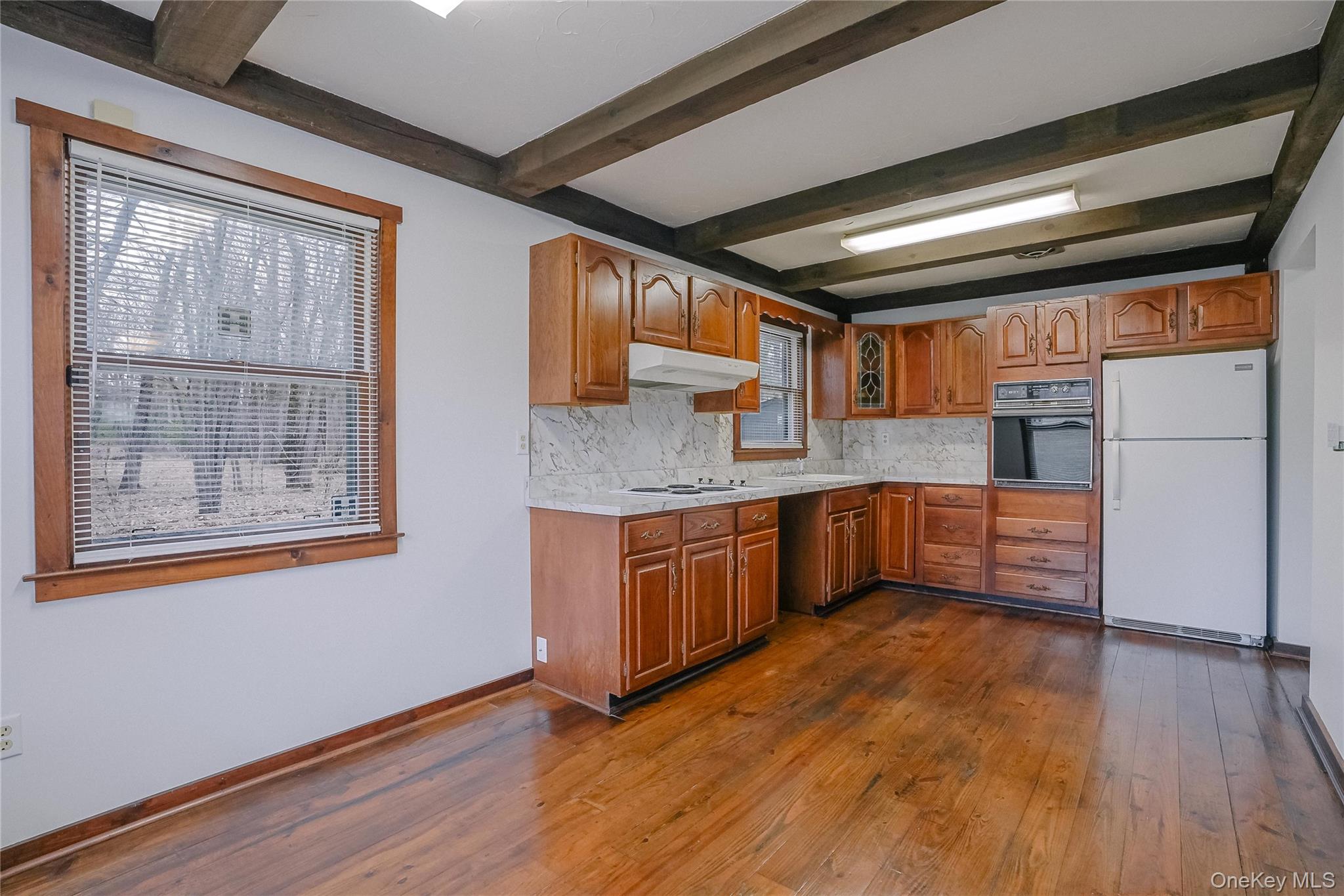 #4 photo, 1050 Route 28, 뉴욕주 Kingston , NY 12401