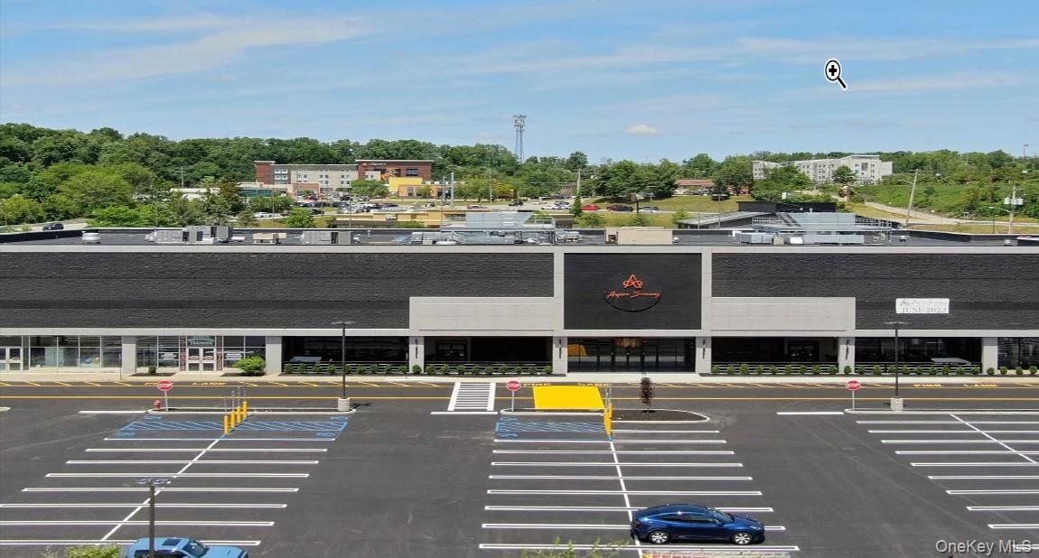 #5 photo, 400 N Galleria Drive, Middletown , NY 10941