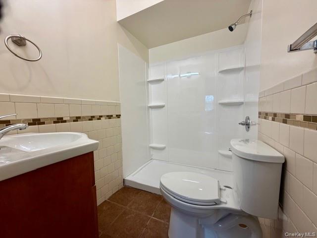 #16 photo, 185 E Lake Boulevard, Mahopac , NY 10541