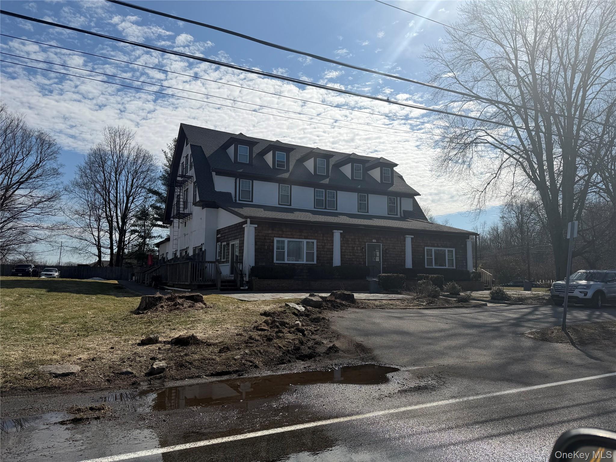 #3 photo, 185 E Lake Boulevard, Mahopac , NY 10541