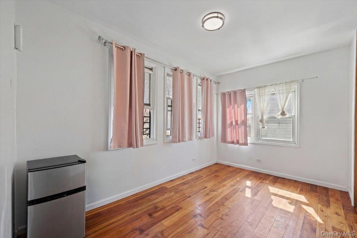 #4 photo, 94 Elliott Avenue, Yonkers , NY 10705