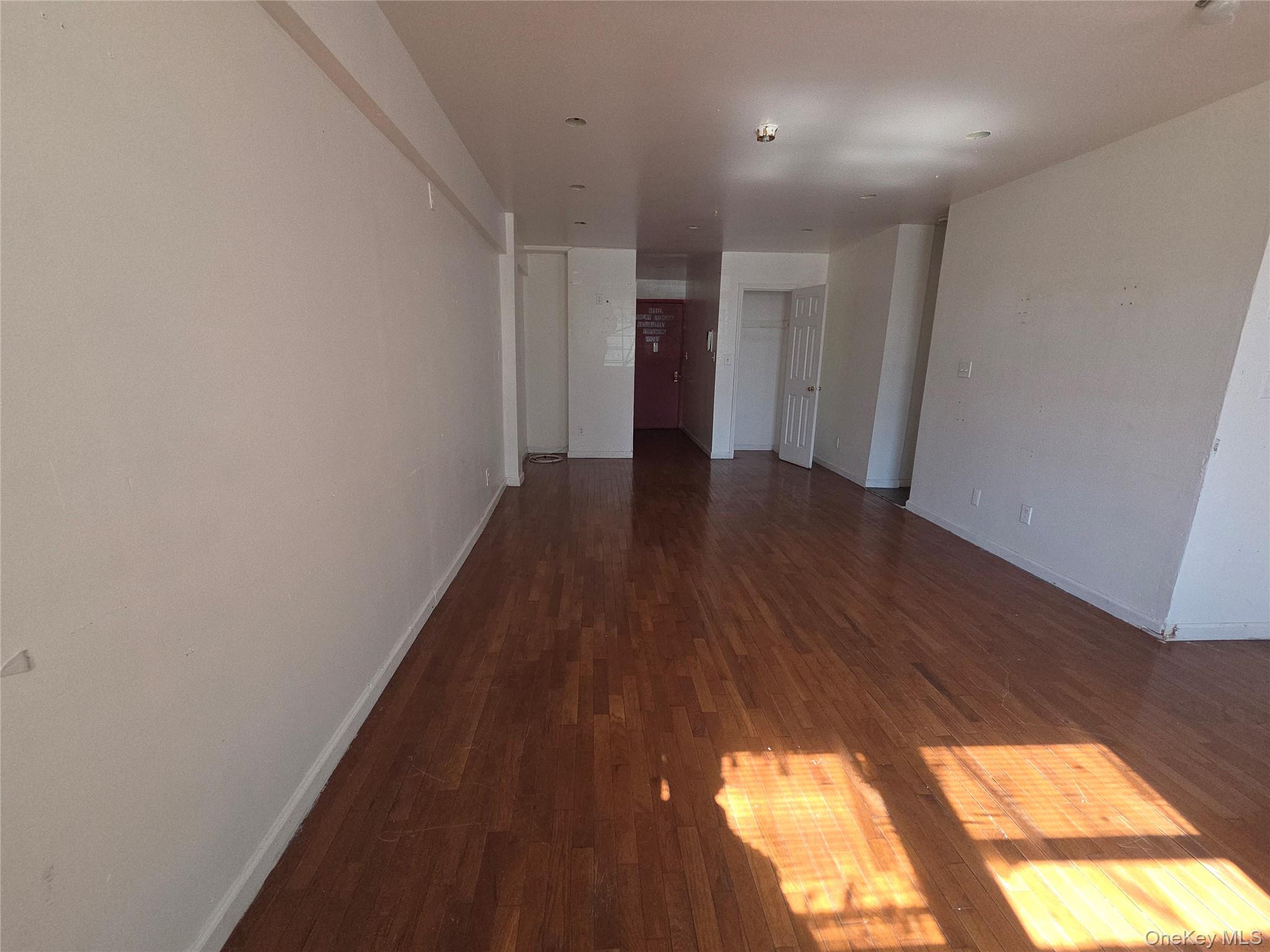 #3 photo, 86-16 60th Avenue, 法拉盛 Flushing , NY 11373